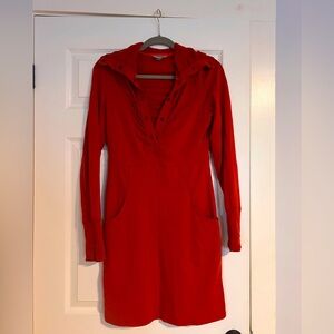 Athleta dress with thumb holes and pockets